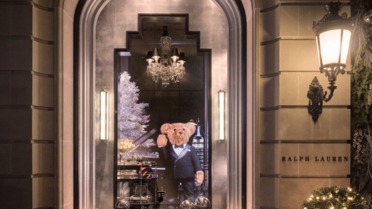 Ralph Lauren New York Holiday Window 1 1