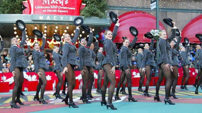 Rockettes2002 GettyImages 1665061